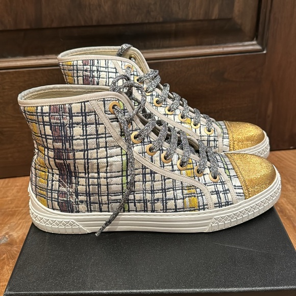 Chanel tweed and fabric high top sneakers - Picture 7 of 13